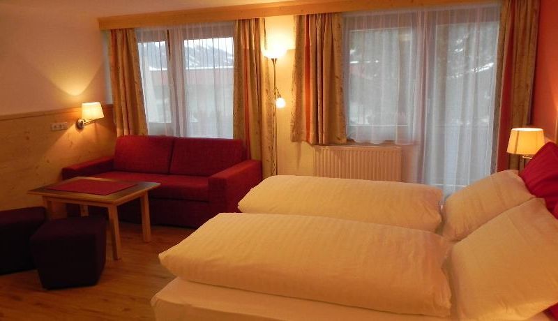 Hotel Photo 12