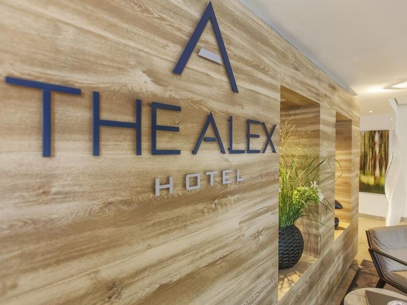 Hotel Photo 6