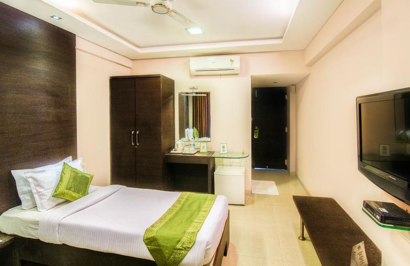 Capital O IND013 Hotel Swaroop Inn
