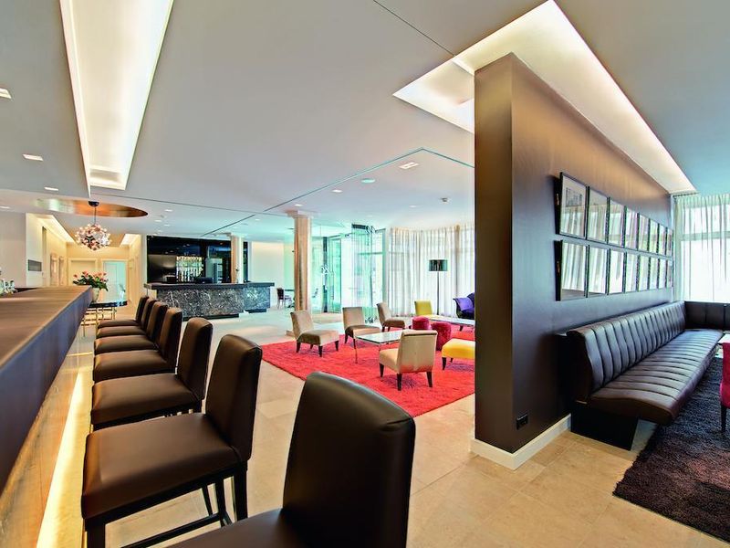 Hotel Photo 9