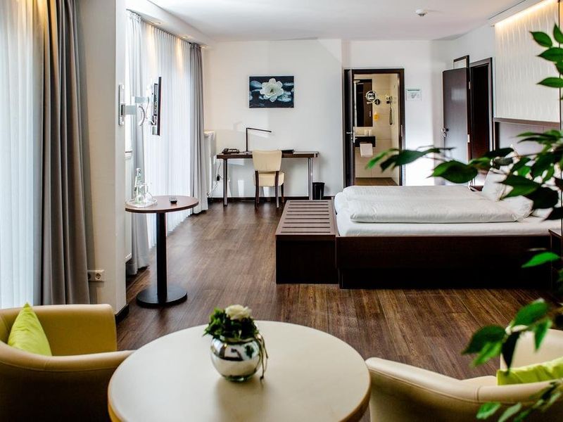 Hotel Photo 5
