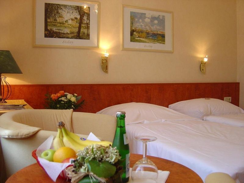 Hotel Photo 4
