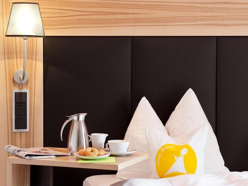 Hotel Photo 6