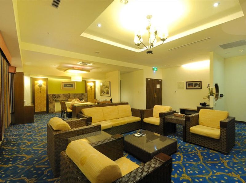 Hotel Photo 6