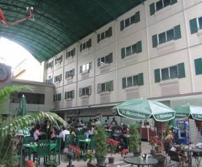 NearBy Hotel