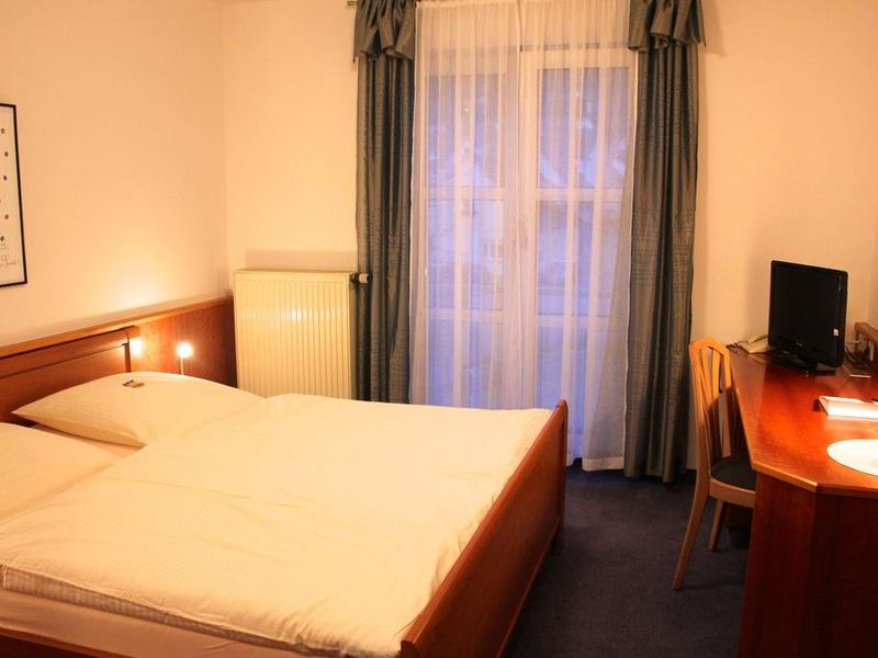 Hotel Photo 1