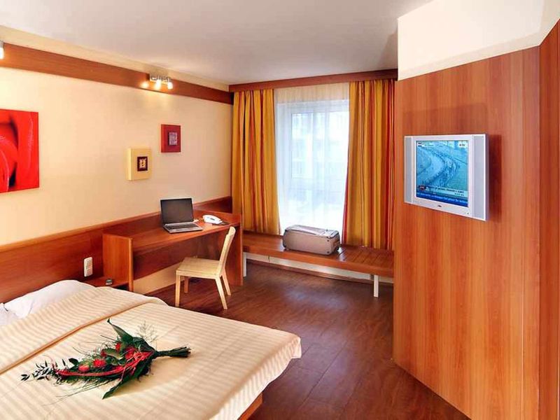 Hotel Photo 6