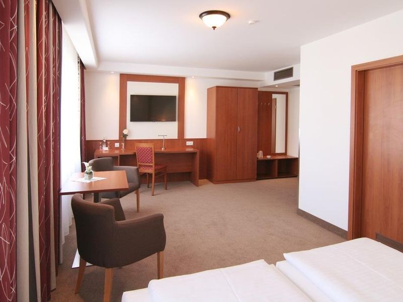 Hotel Photo 6
