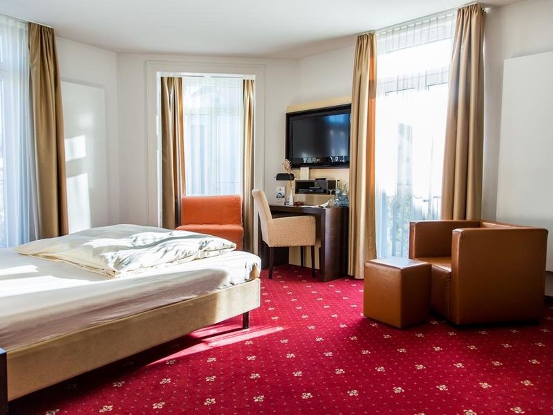 Hotel Photo 1