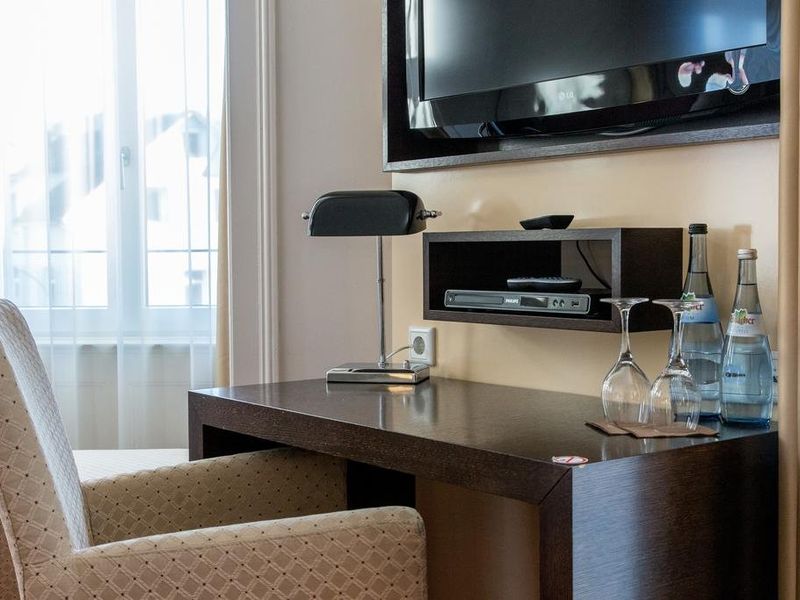 Hotel Photo 5