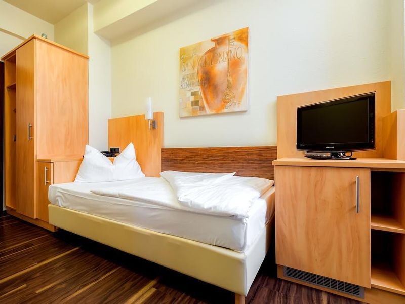 Hotel Photo 6
