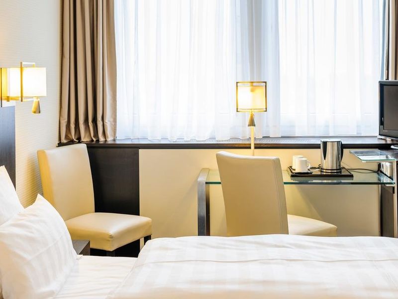Hotel Photo 1