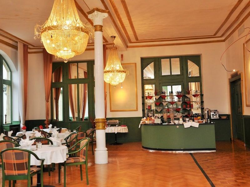 Hotel Photo 12