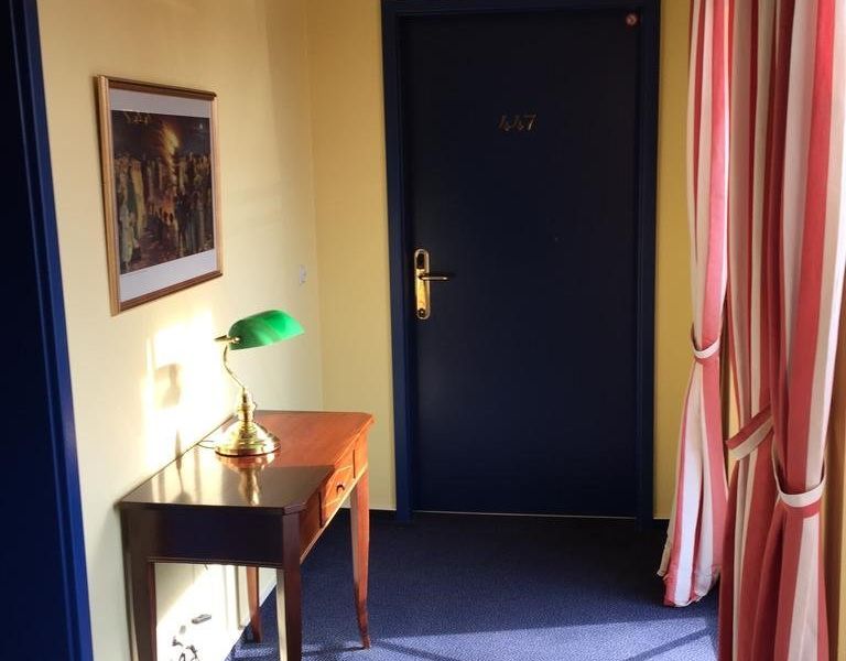 Hotel Photo 1