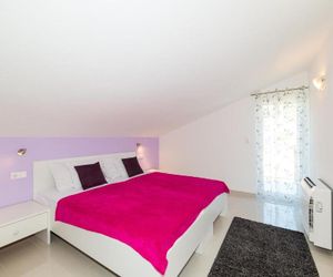 Apartments Iris Poljica Croatia
