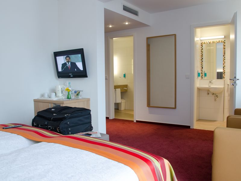 Hotel Photo 6