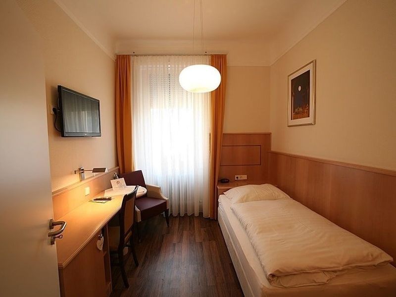 Hotel Photo 6