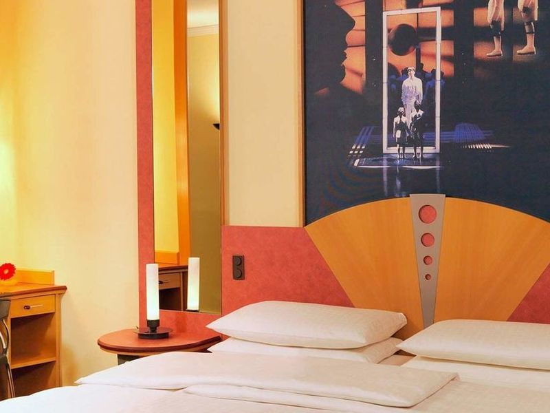 Hotel Photo 1