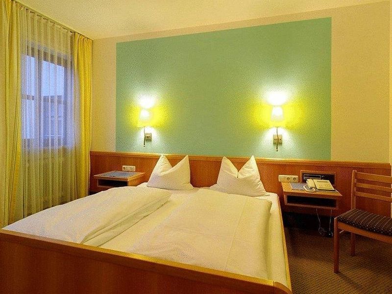 Hotel Photo 1