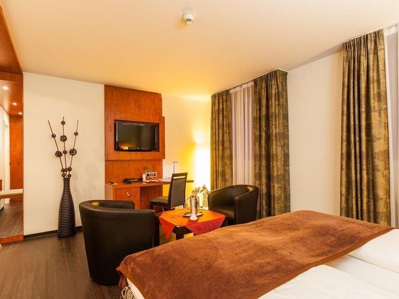 Hotel Photo 3