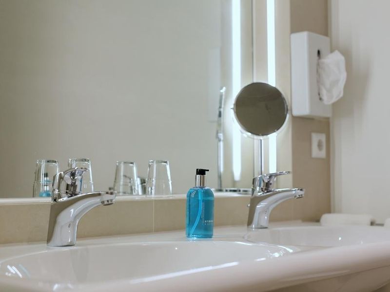 Hotel Photo 9