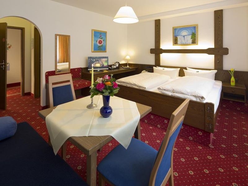 Hotel Photo 11