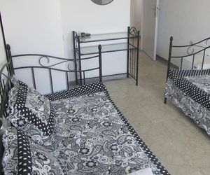 MORPHEUS ROOMS Kamari Greece