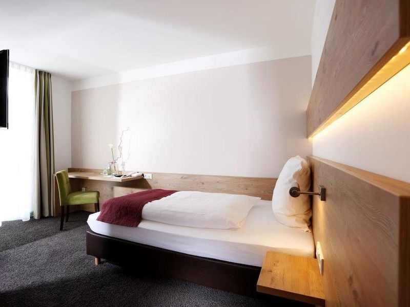 Hotel Photo 1