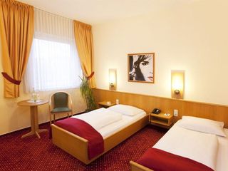Фото отеля Komfort Hotel Wiesbaden