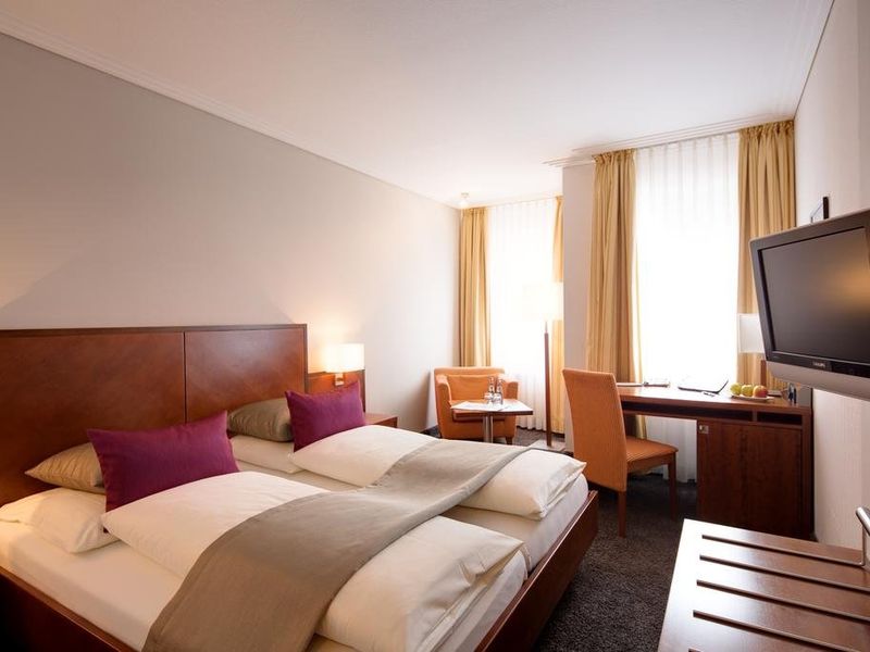 Hotel Photo 1