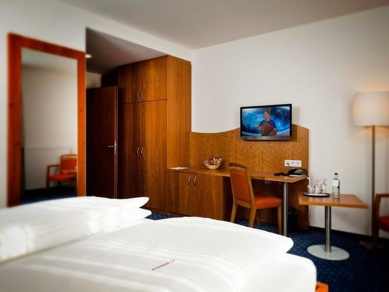 Hotel Photo 1