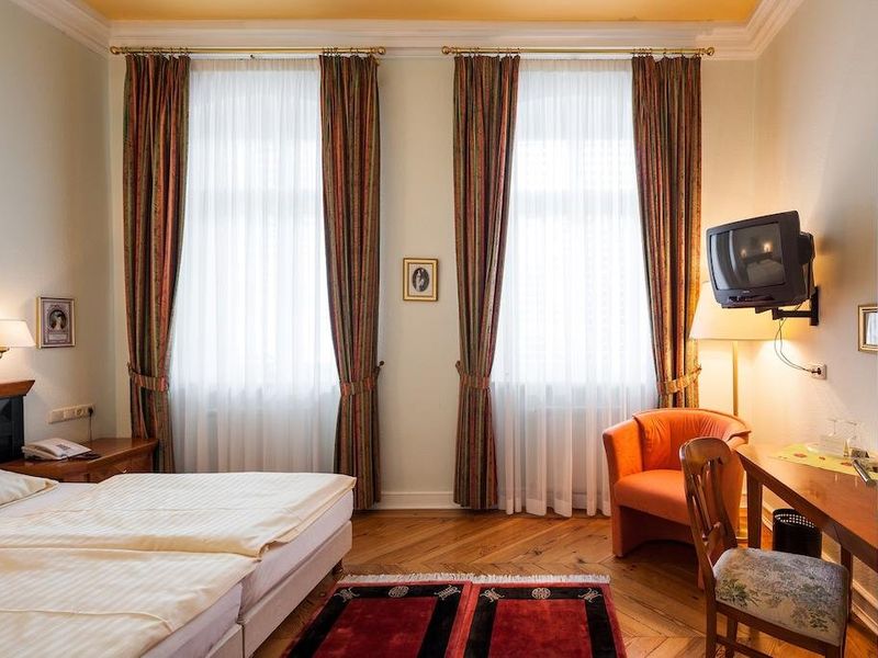 Hotel Photo 1