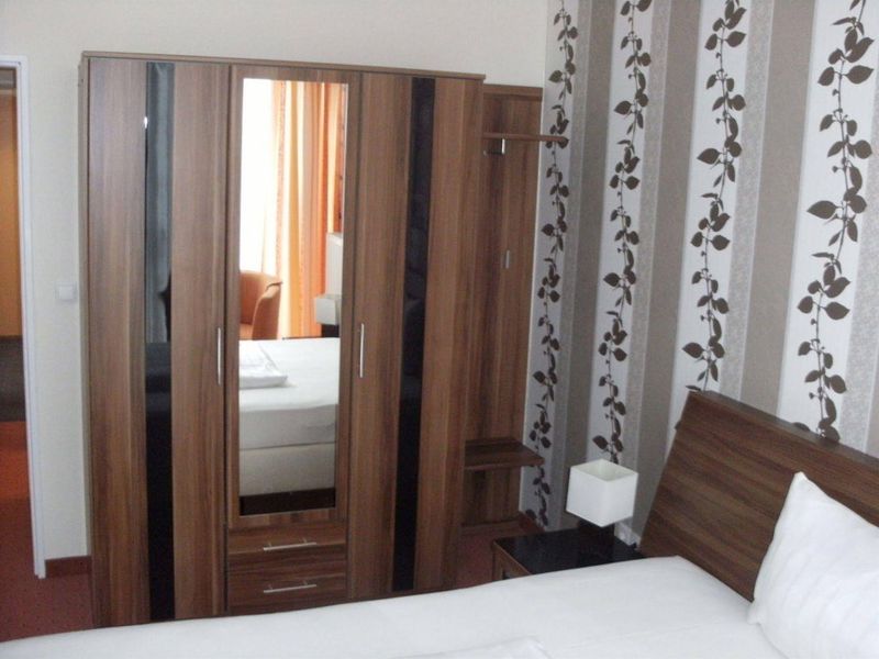 Hotel Photo 8