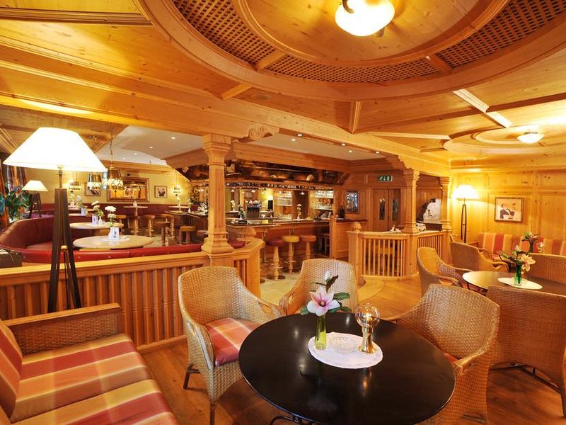Hotel Photo 12