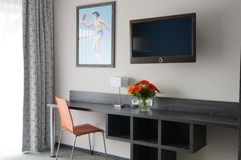 Hotel Photo 6
