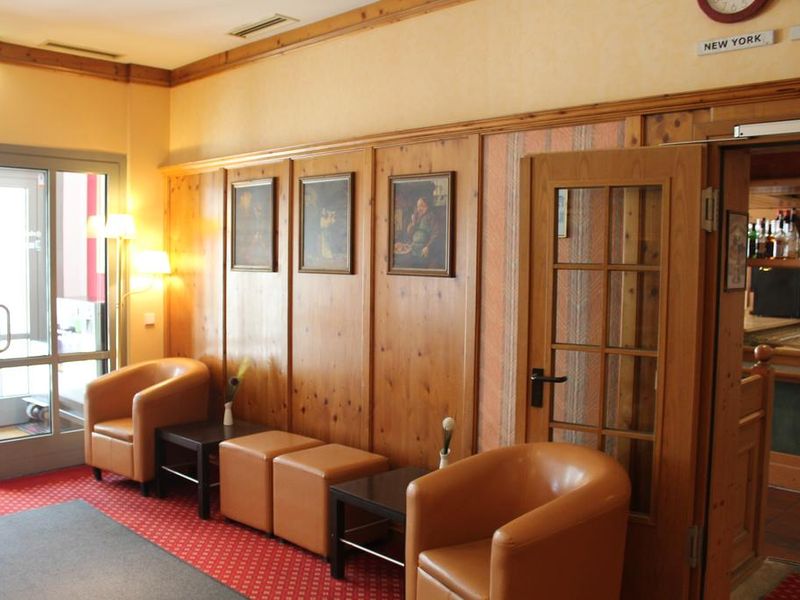 Hotel Photo 8