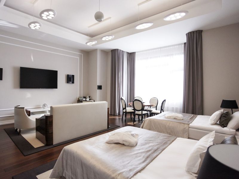 Hotel Photo 8