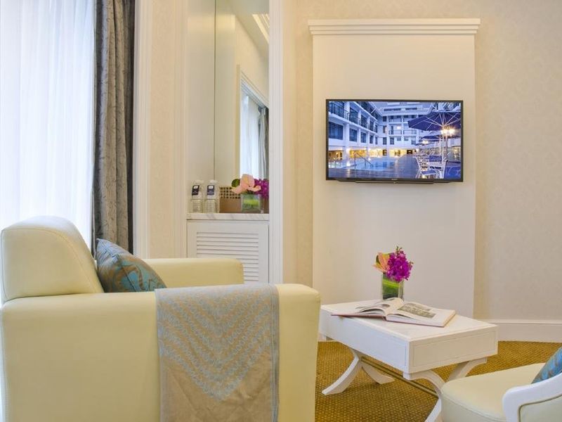 Hotel Photo 9