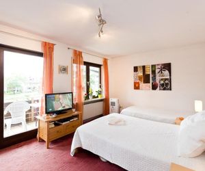 Bed and Breakfast Zeevat Unterhaching Germany