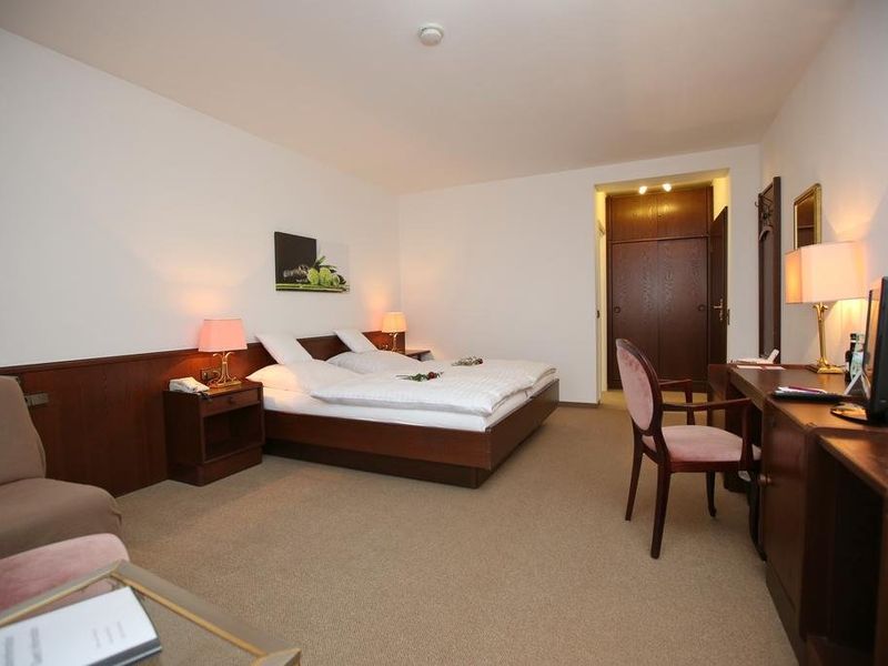 Hotel Photo 8