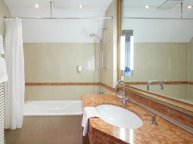Hotel Photo 9