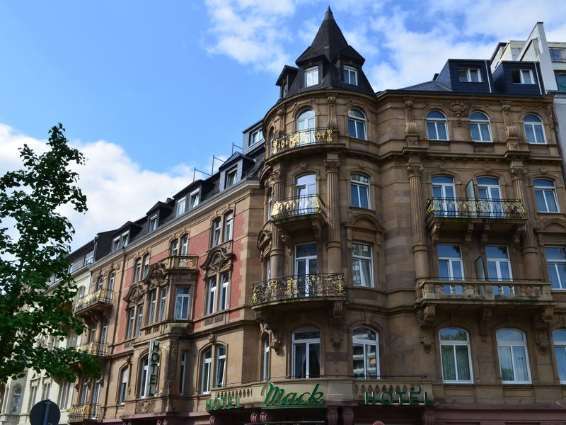 Hotel Photo 1