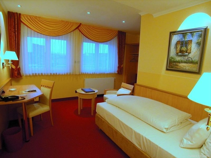 Hotel Photo 11