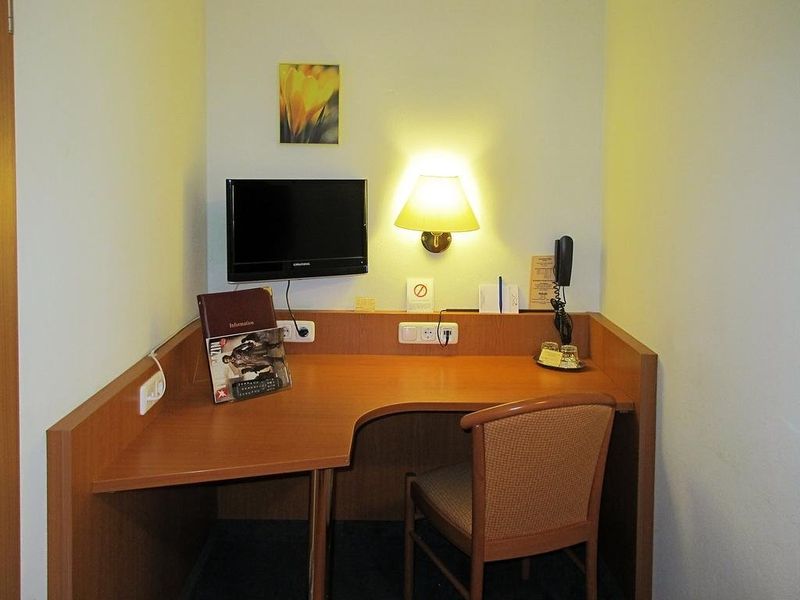Hotel Photo 5