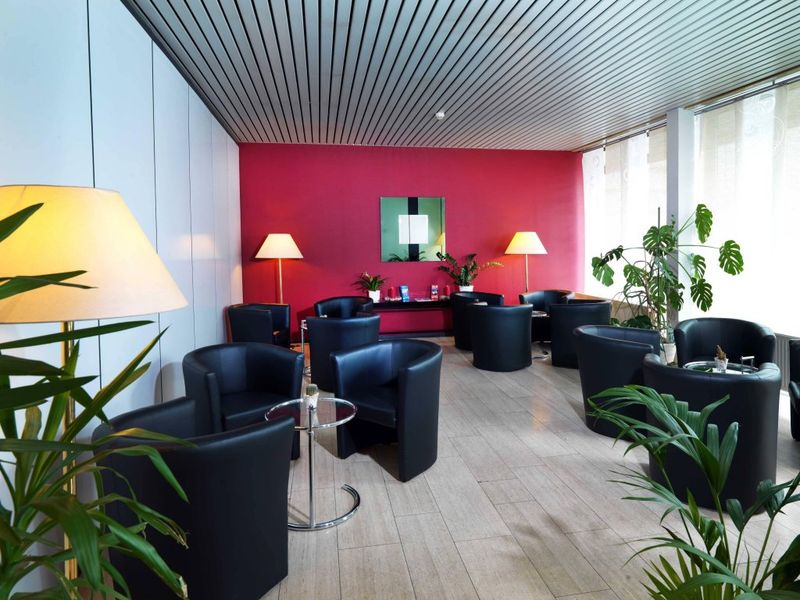 Hotel Photo 8