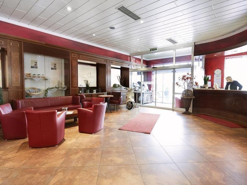 Hotel Photo 7
