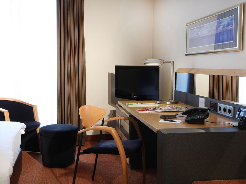 Hotel Photo 6