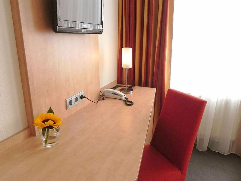 Hotel Photo 6