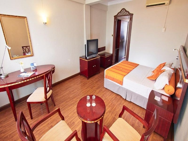 Hotel Photo 6