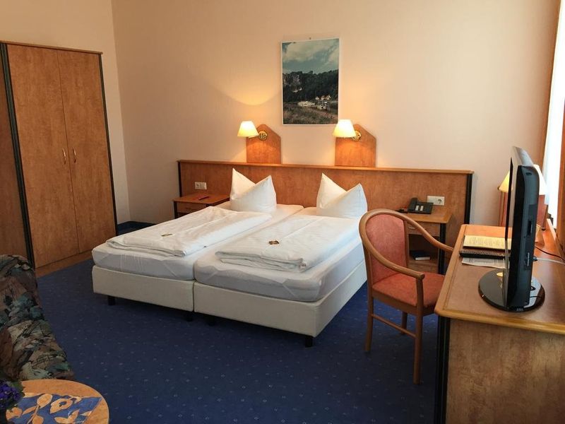 Hotel Photo 1